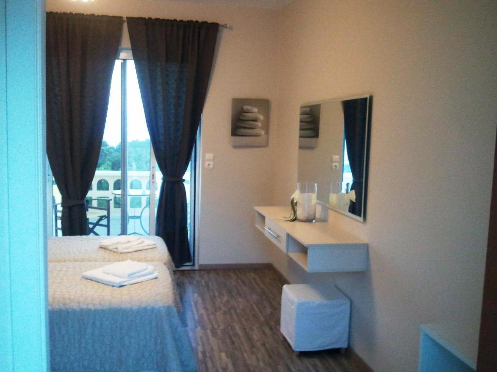 Lefkorama Hotell Lefkos  Rum bild